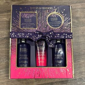 Baylis & Harding Moonlight Fig Bath Gift Set - Purple and Pink
